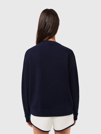 Wool sweater with V-neck - 3