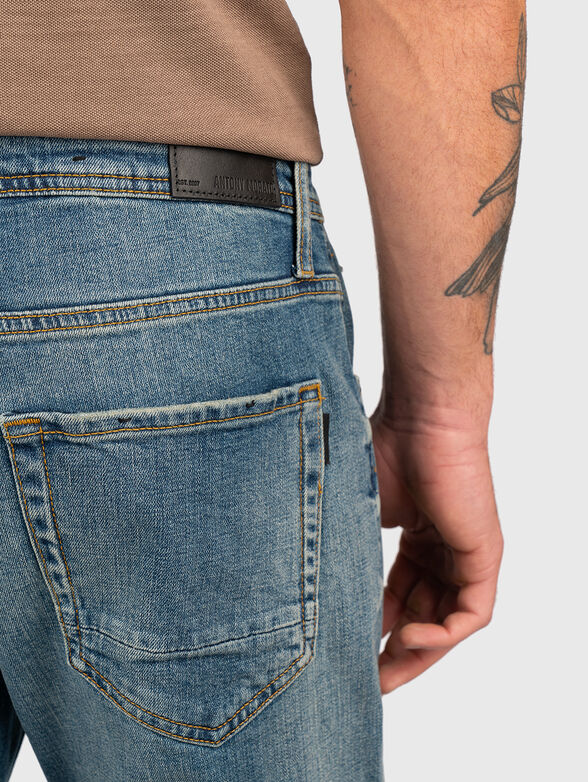 Jeans with washed effect - 4