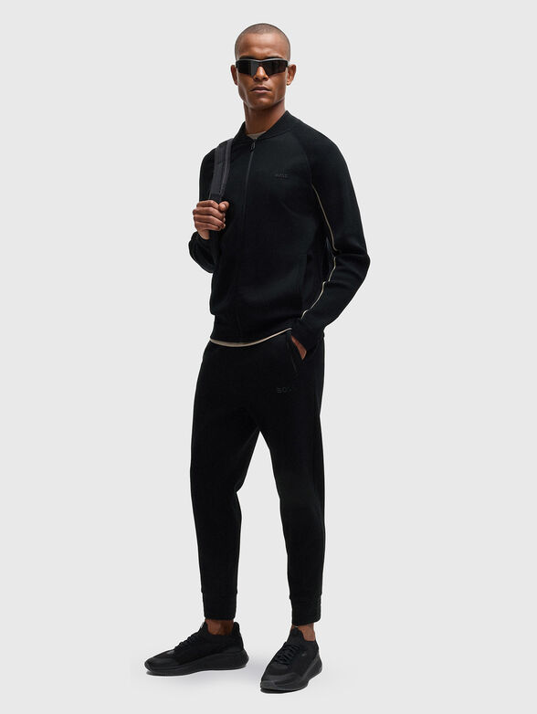 Sweatshirt with accent stitching - 1