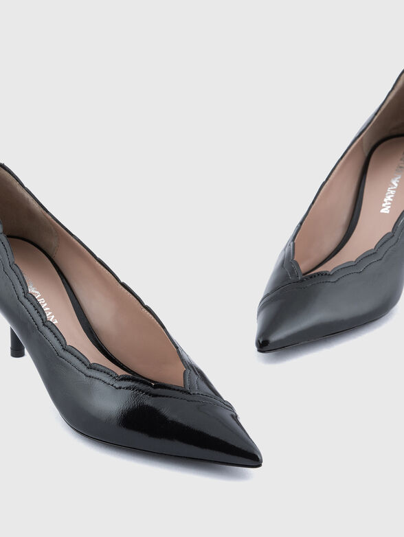 Leather patent heeled shoes - 4