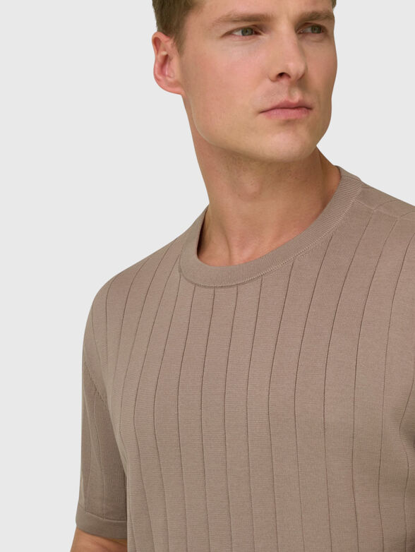 Knitted brown blouse - 4