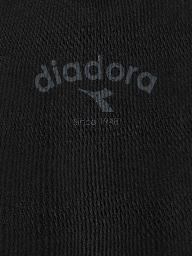 Black T-shirt with logo detail - 4