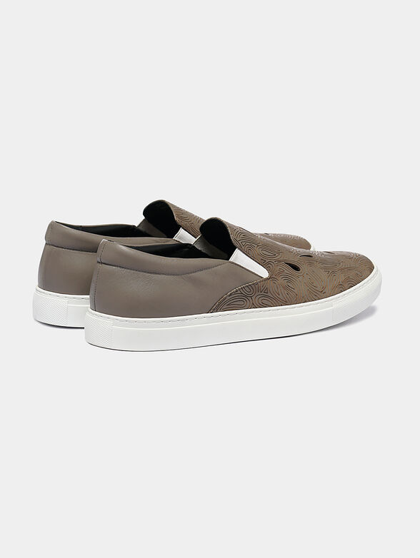 Slip-on shoes with cut-out elements - 3
