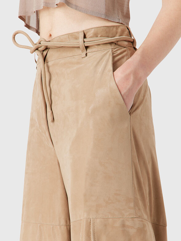 Leather trousers with cargo pocket - 4