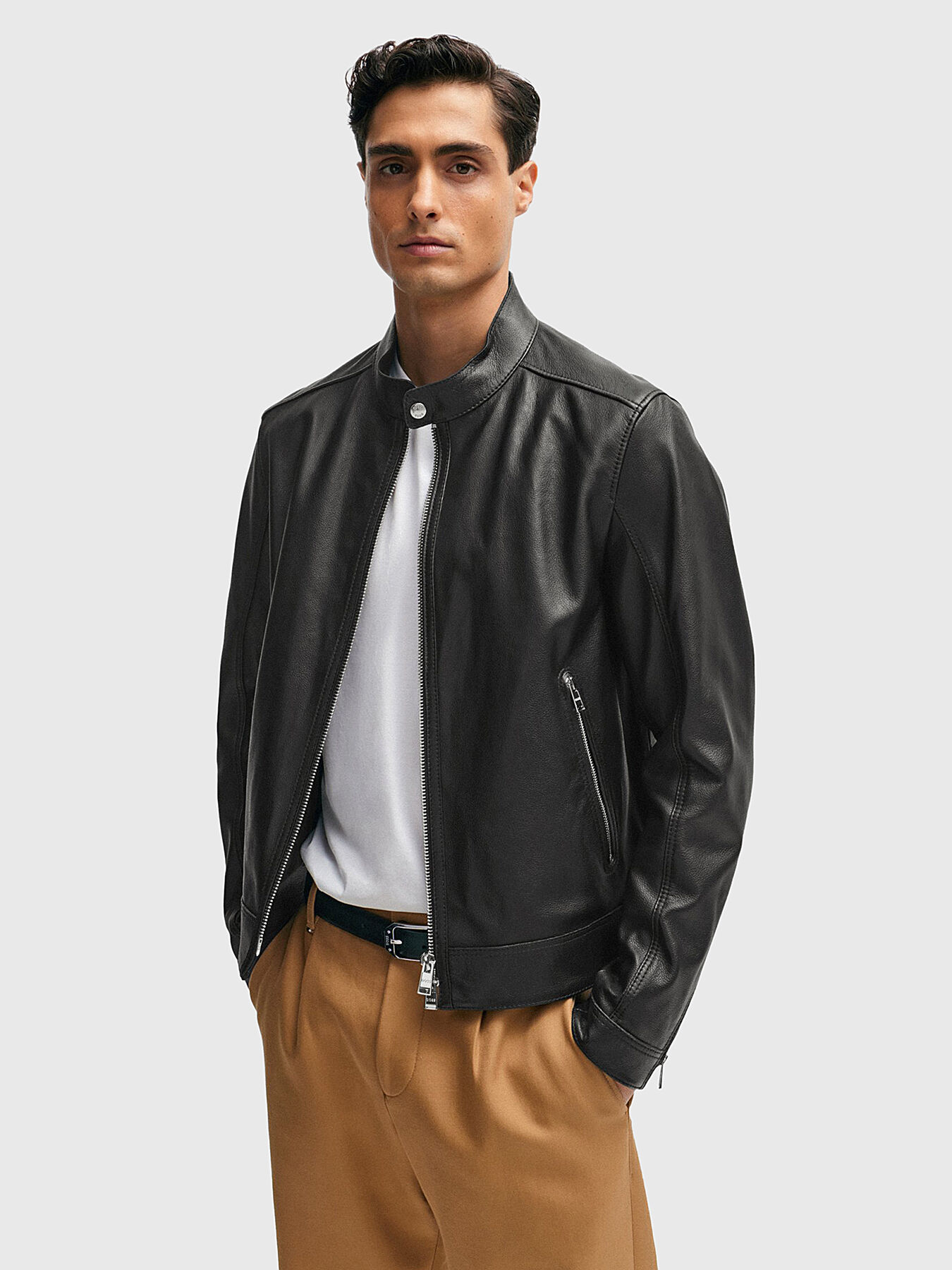 【中古】 Boss Men BossMen HUGO BOSS（ヒューゴボス）ビジネス 黒 サイズ:44/44(S位