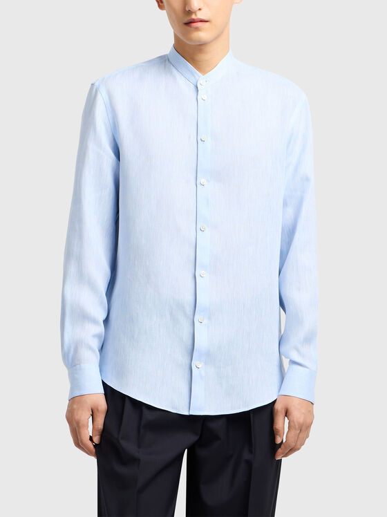 Linen shirt with long sleeves in blue - 1