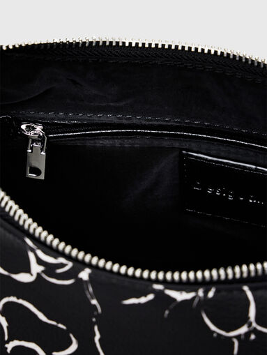 Black bag with contrasting floral design - 5