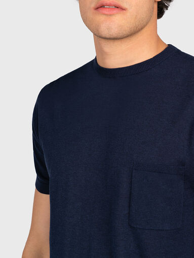 Navy T-shirt with chest pocket - 3