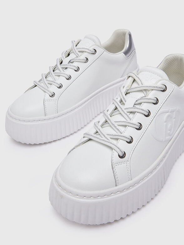 White leather shoes - 6