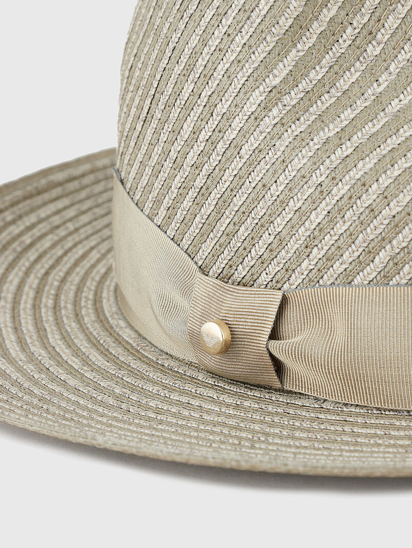 Straw hat with gold logo accent - 3