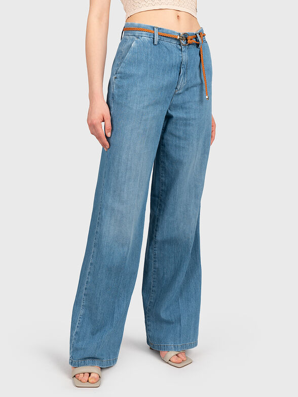 Jeans with wide legs and belt  - 0