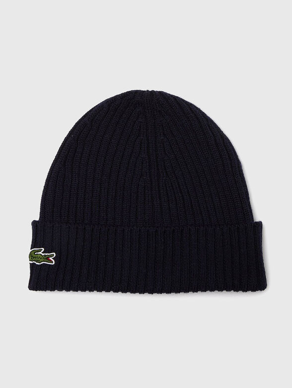 Unisex wool beanie in red color - 1