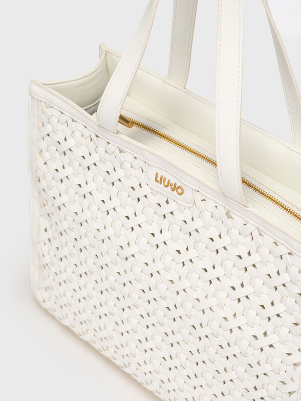 Tote bag with woven texture and logo detail - 6