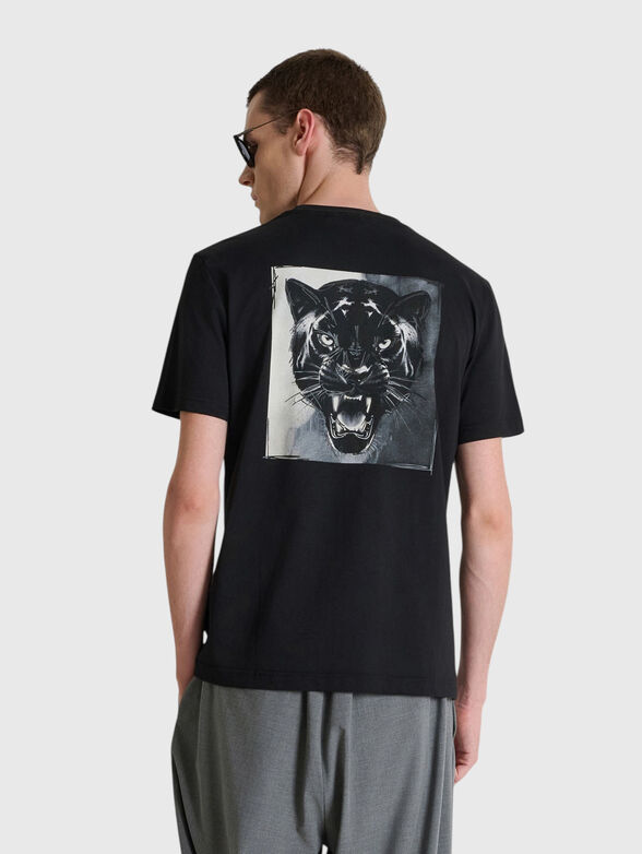 Black t-shirt - 2
