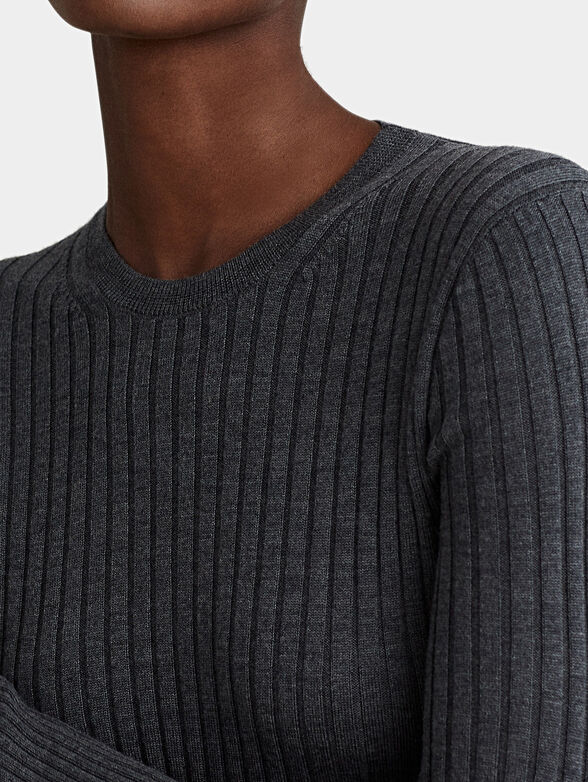 Grey sweater - 3