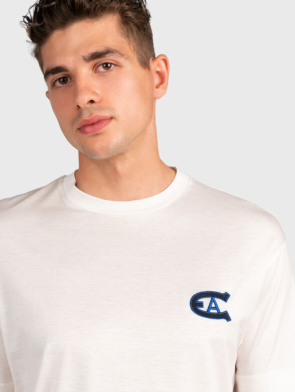 Black t-shirt with embroidery - 2