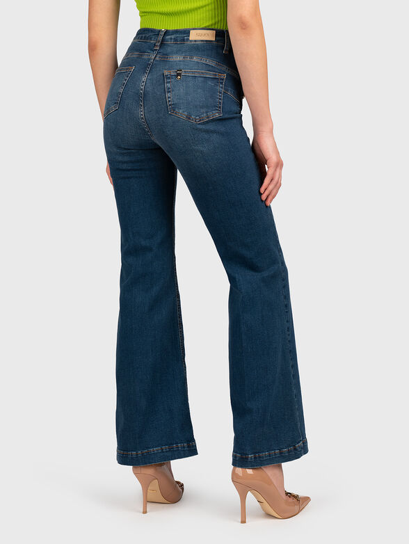 Jeans with accent buttons - 2