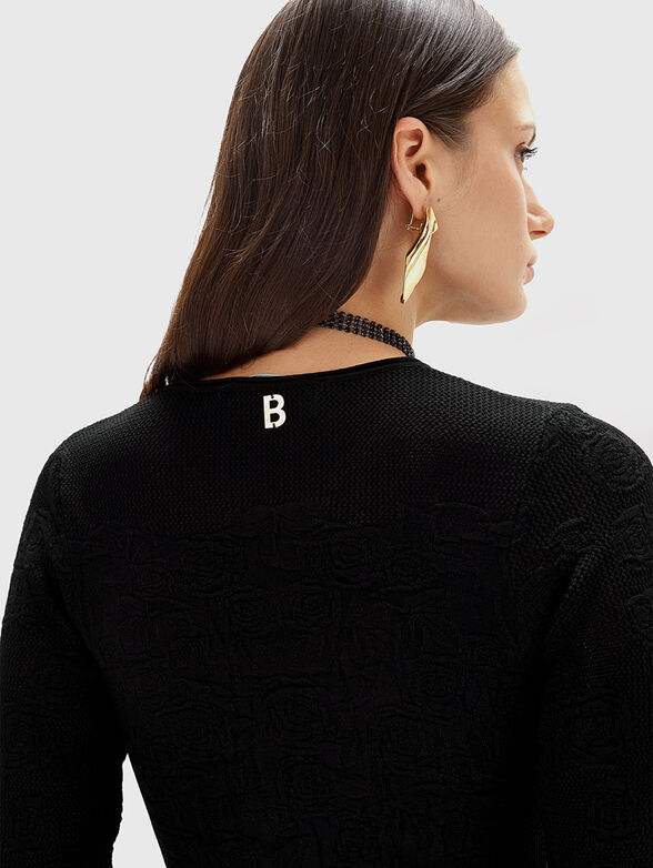 Floral lace stitch sweater - 4