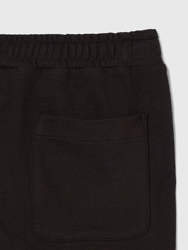 Black pants - 4