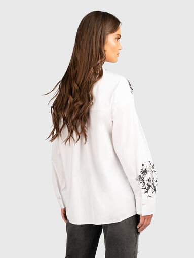 Shirt with floral print - 3