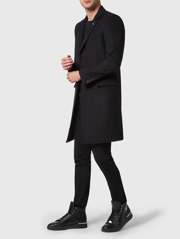 Black coat with notched lapel - 2