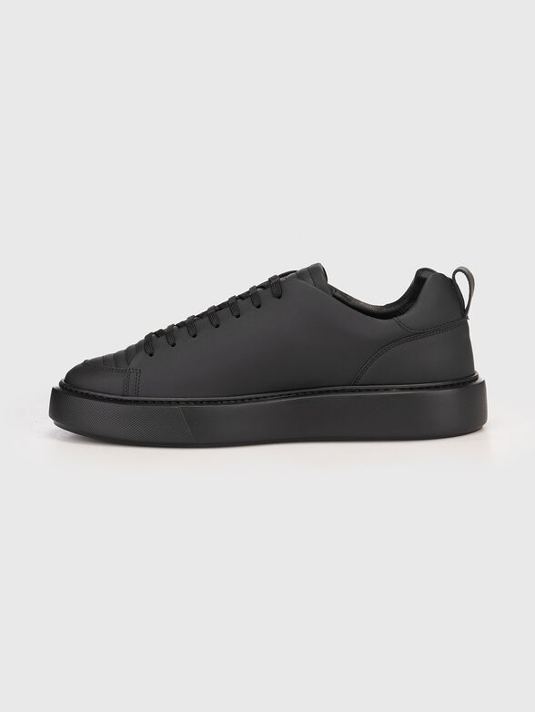 Black sports shoes - 4