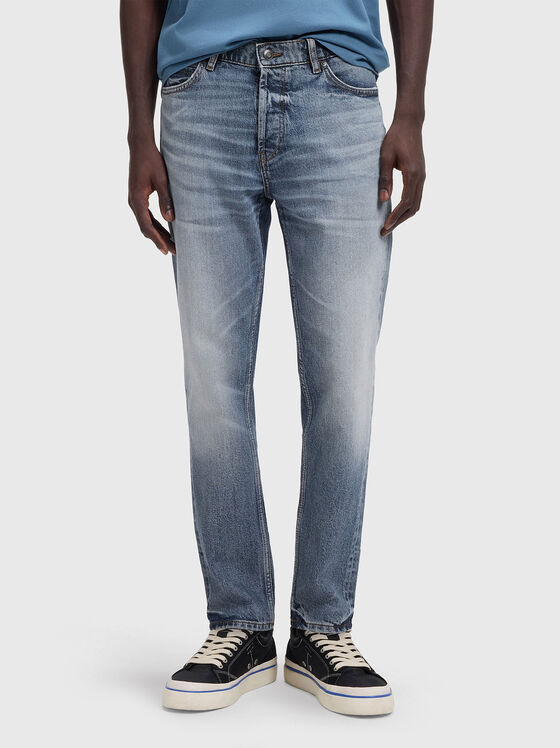 Слим дънки с избелен ефект - 1