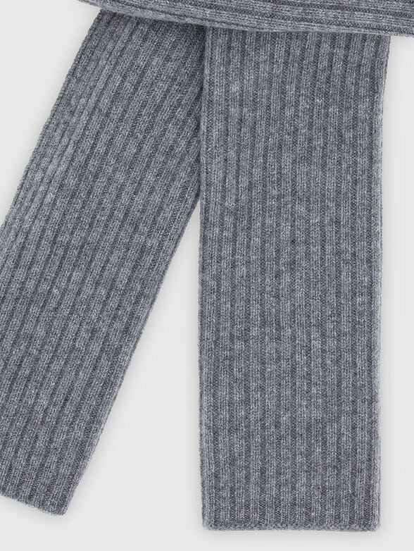 Cashmere scarf in gray - 2