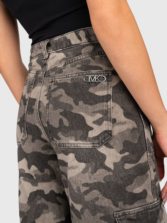 Camouflage cargo pants - 4