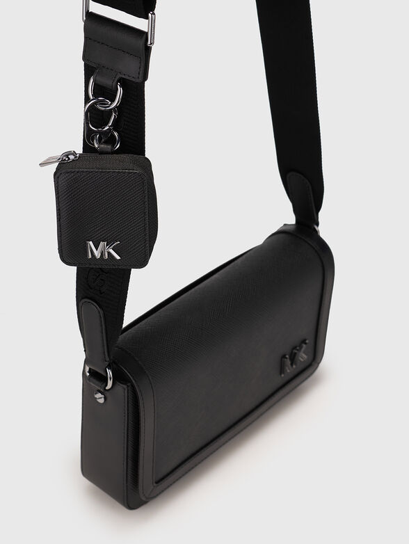 Crossbody bag in leather with logo detail - 5