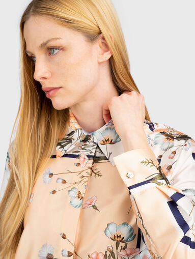 Shirt with floral print - 5