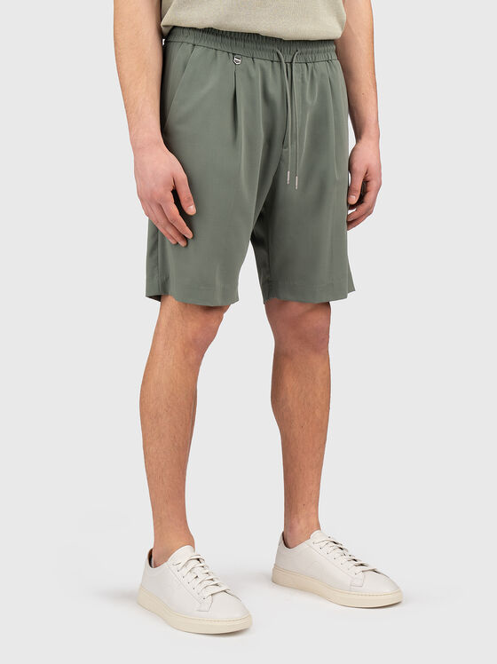 Къси панталони NEIL в зелен цвят - 1