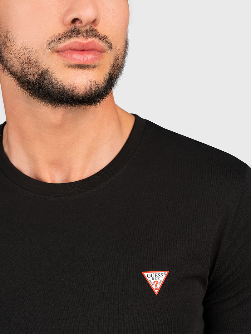 CORE T-shirt with logo accent - 3