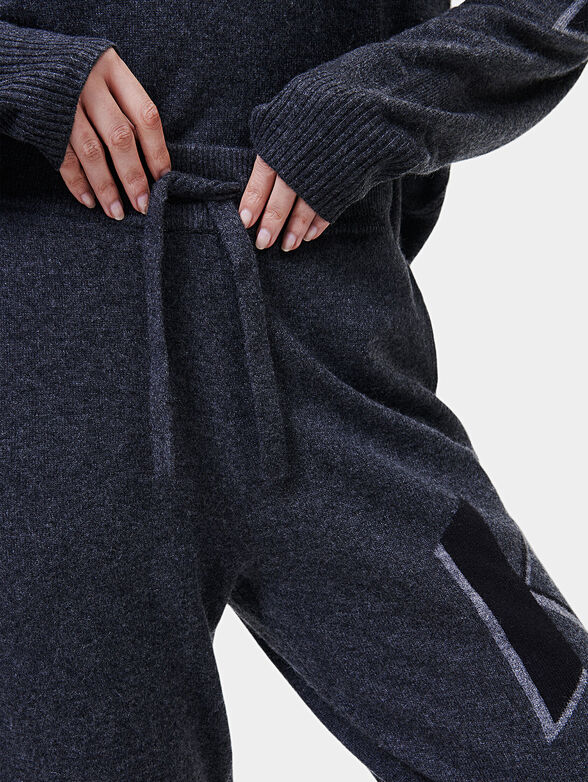 Cashmere trousers with laces and logo detail - 3