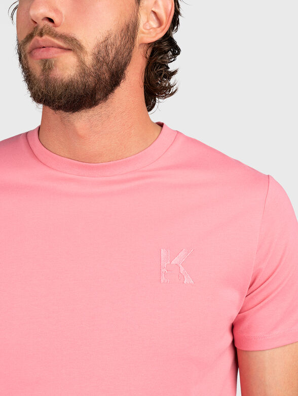 Pink T-shirt with logo embroidery  - 4