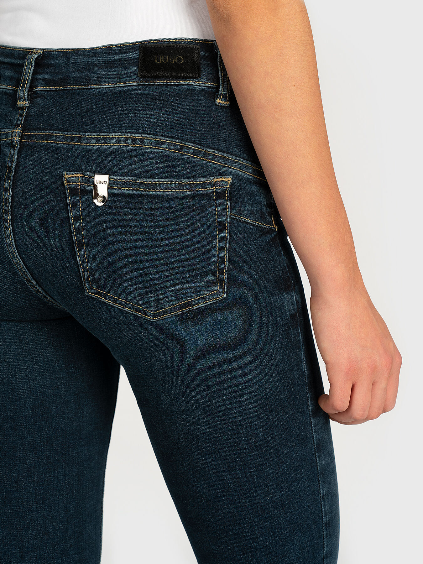 LIU JO 25SS パンツ ブルー系 High-waisted straight-leg jeans colour Blue denim | Liu Jo