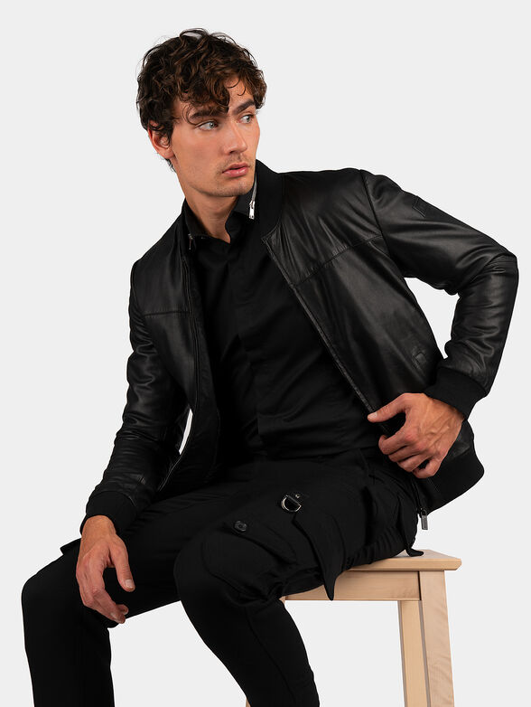 Shirt with zip on the collar - 2