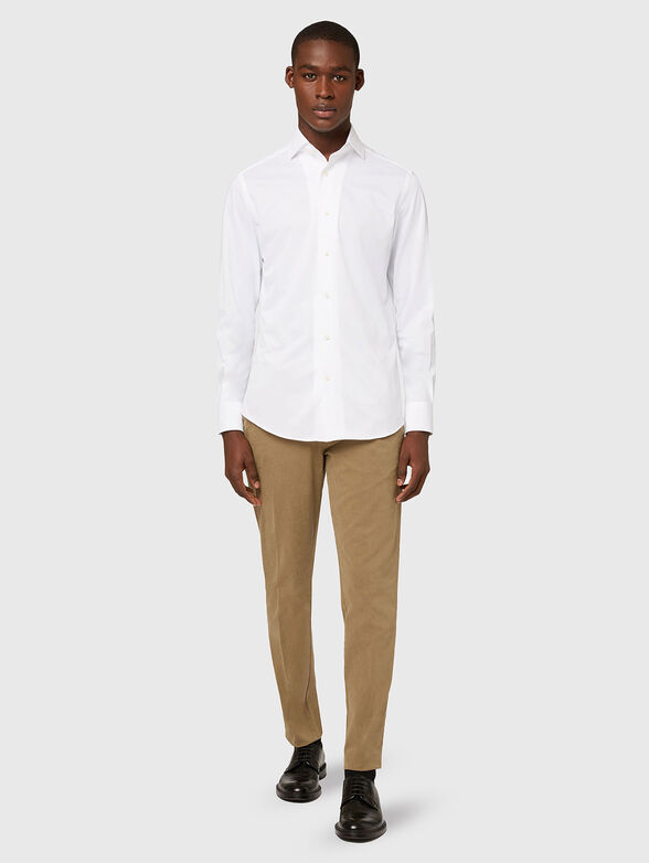 White shirt made of cotton blend - 2
