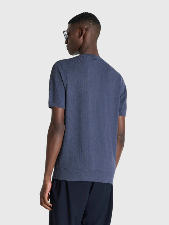 Short-sleeved sweater with an oval neckline - 2