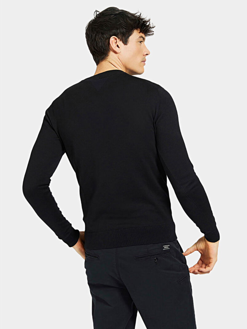 Black sweater with contrasting logo - 3