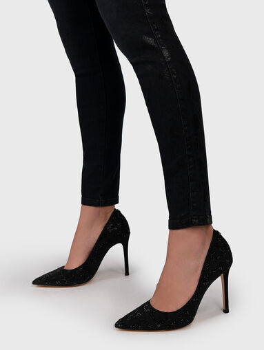 Skinny jeans with animal print - 4