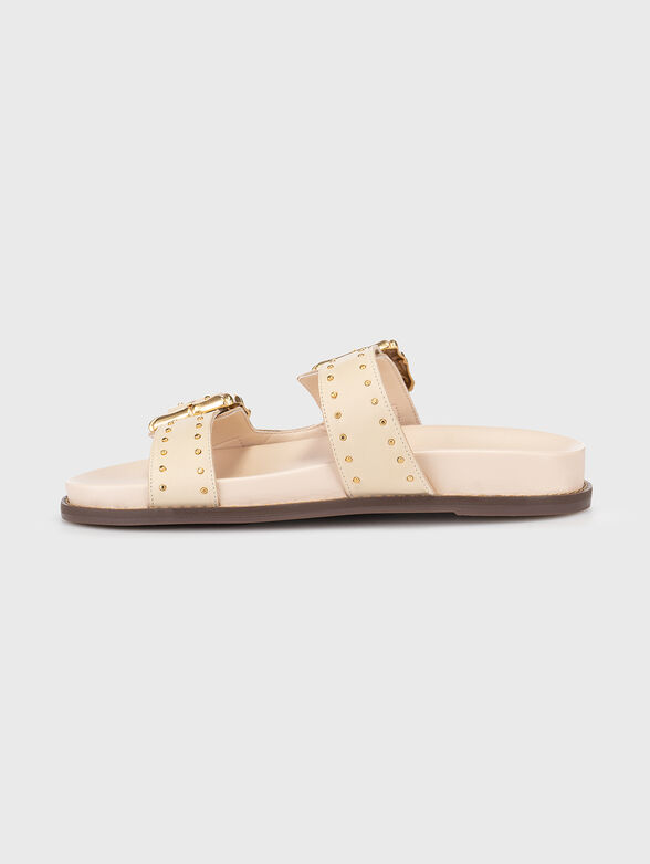 Sandals with golden details - 3