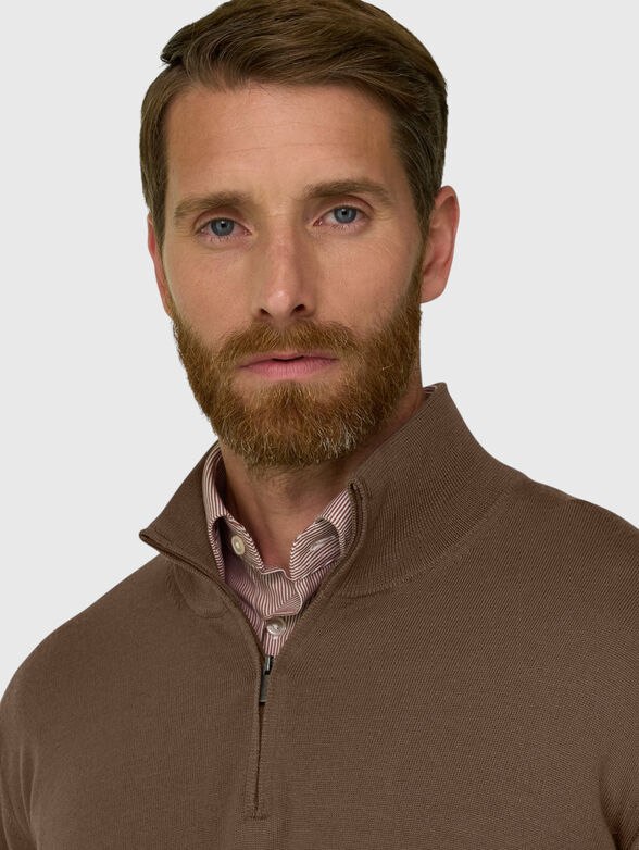 Brown sweater - 4