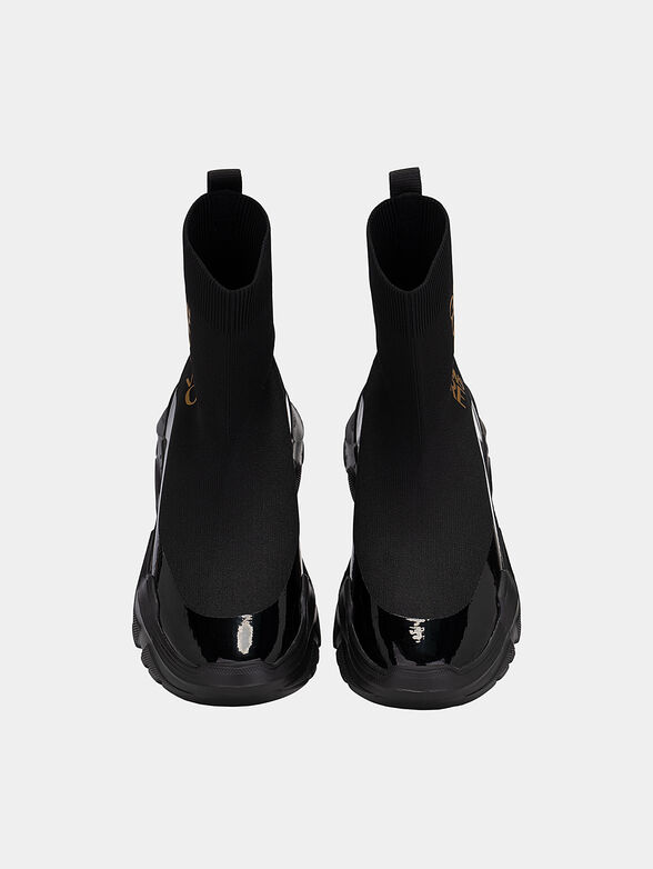 Slip-on ankle boots with logo print - 6