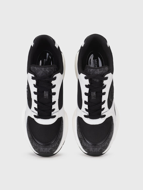 Sneakers with logo motifs - 6