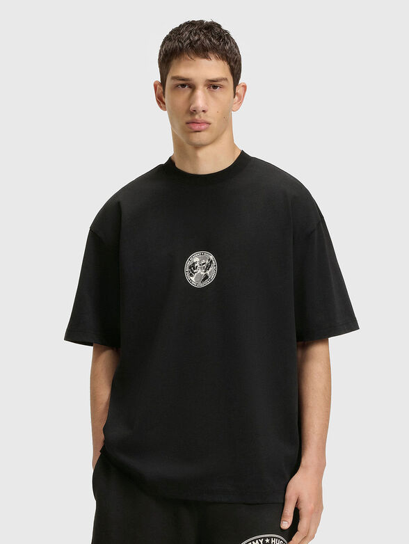 Oversized T-shirt with accent back - 1