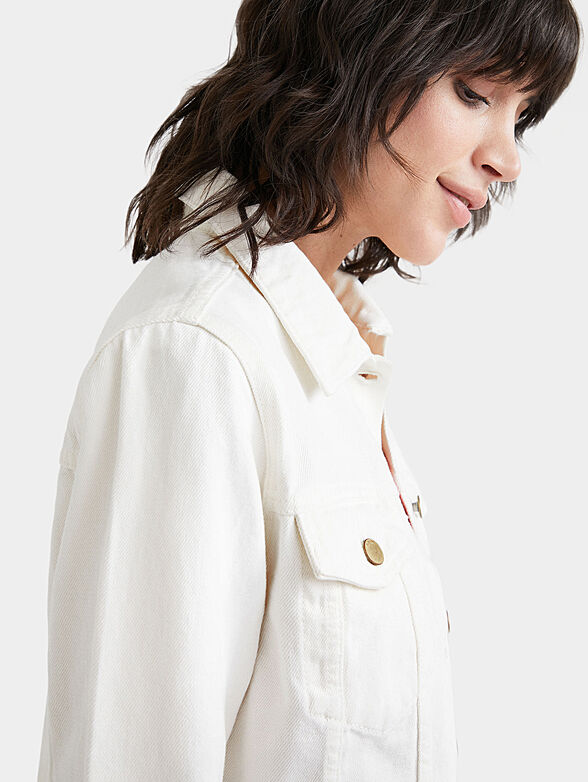 Short jacket in white color - 6