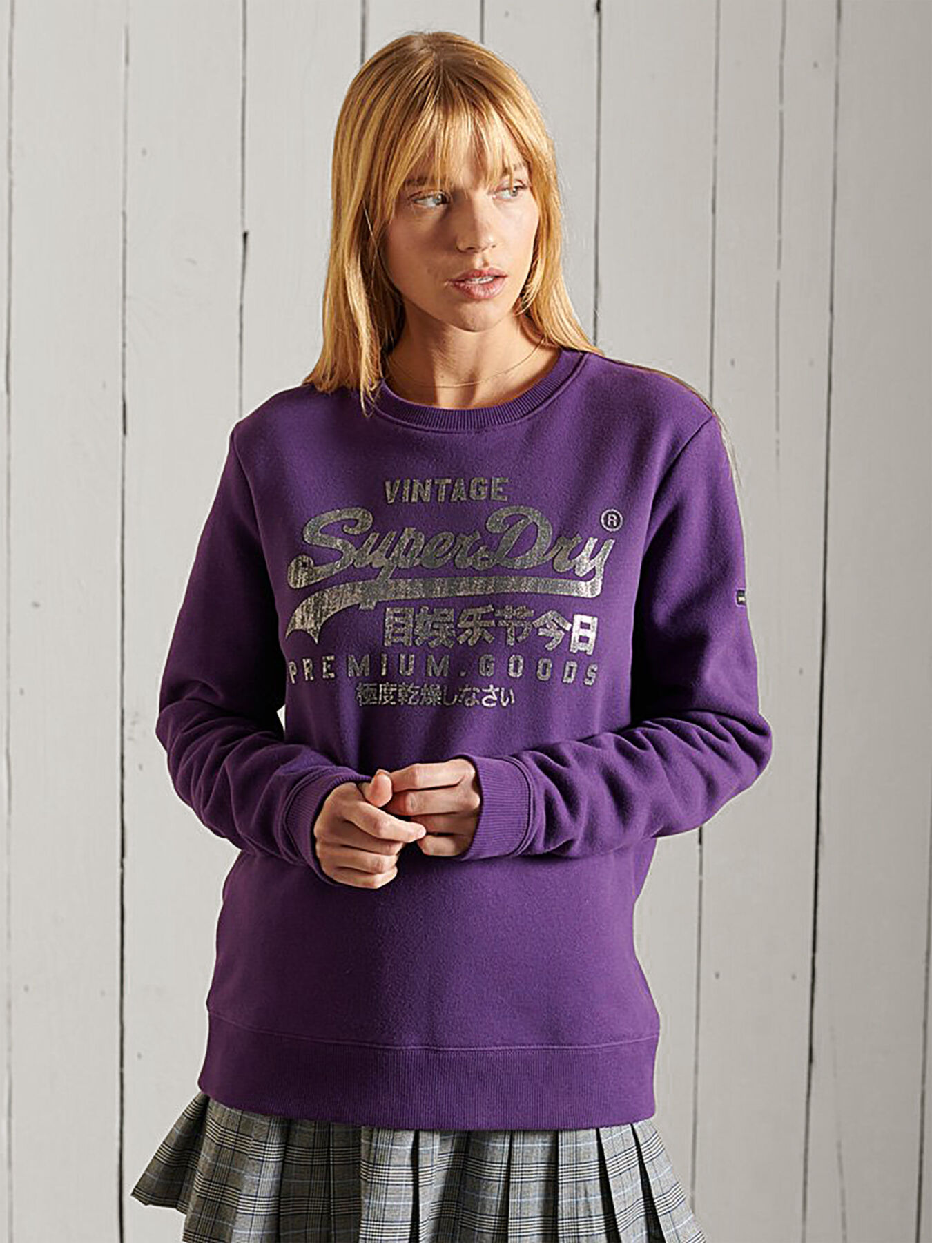 Purple sweatshirt with vintage logo print brand SUPERDRY Globalbrandsstore en
