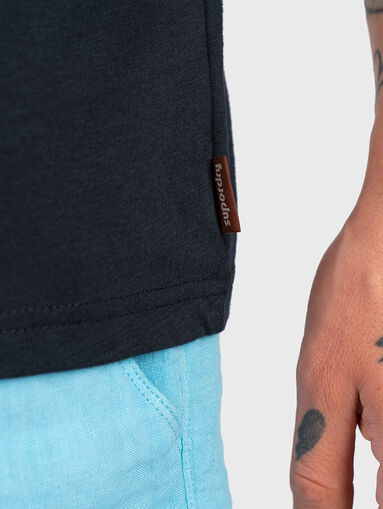 T-shirt with a contrasting logo print - 5