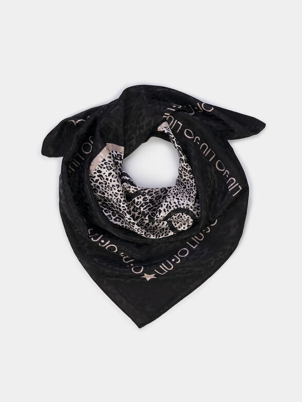 Scarf with a heart - 2